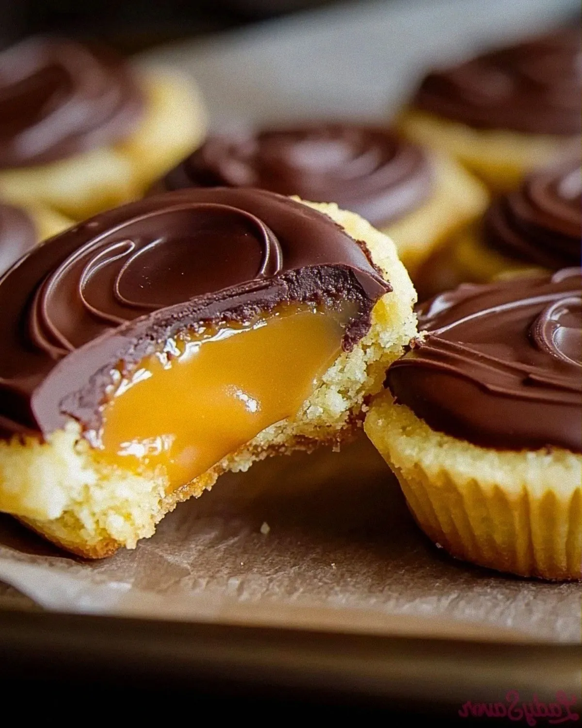 Caramel-Drizzled Shortbread Cookie Cups