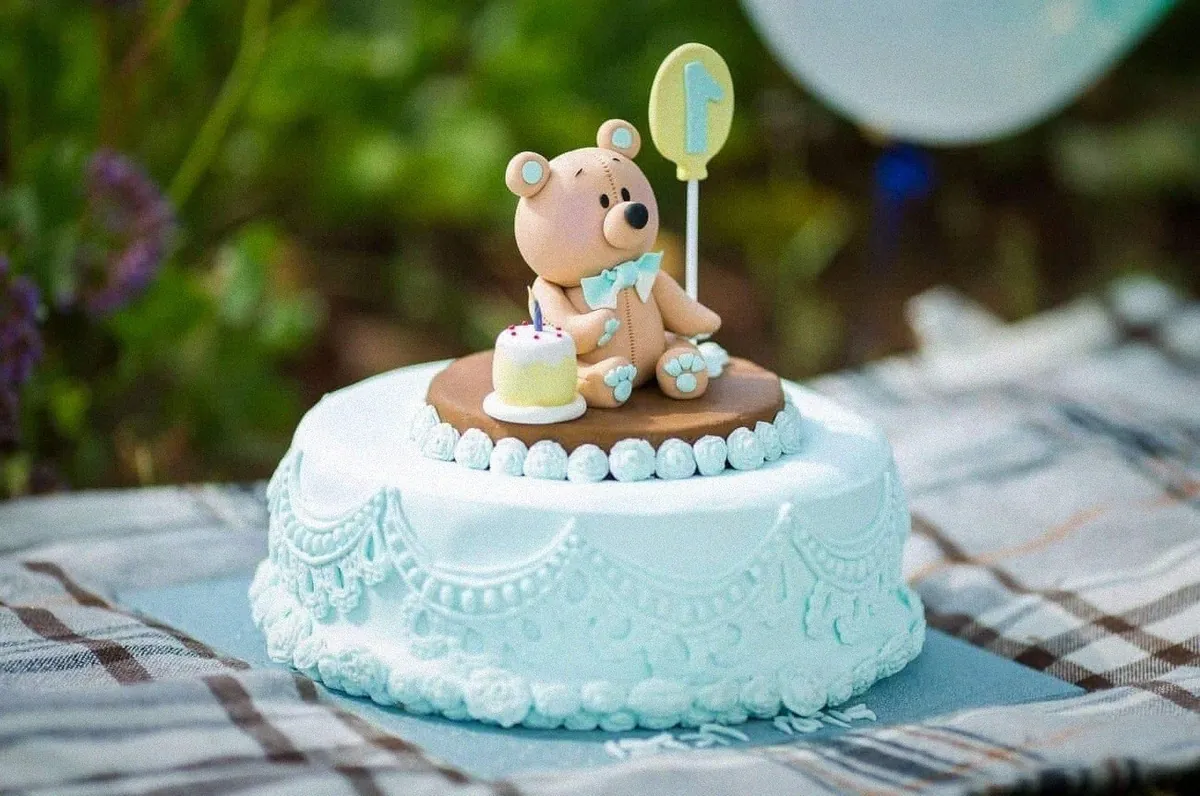 How to Make a Teddy Bear Cake?