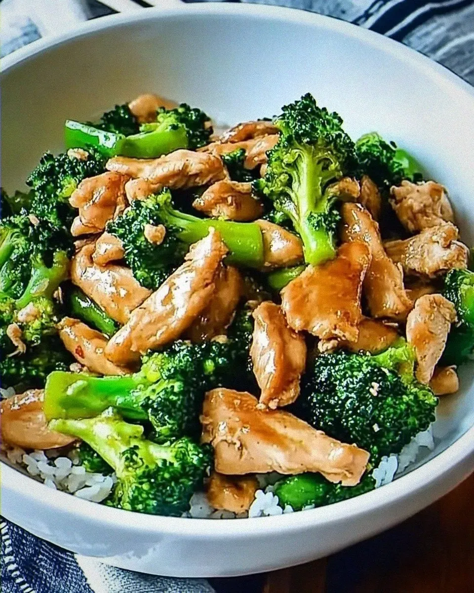 Chinese Chicken and Broccoli Stir-Fry: Quick and Delicious!