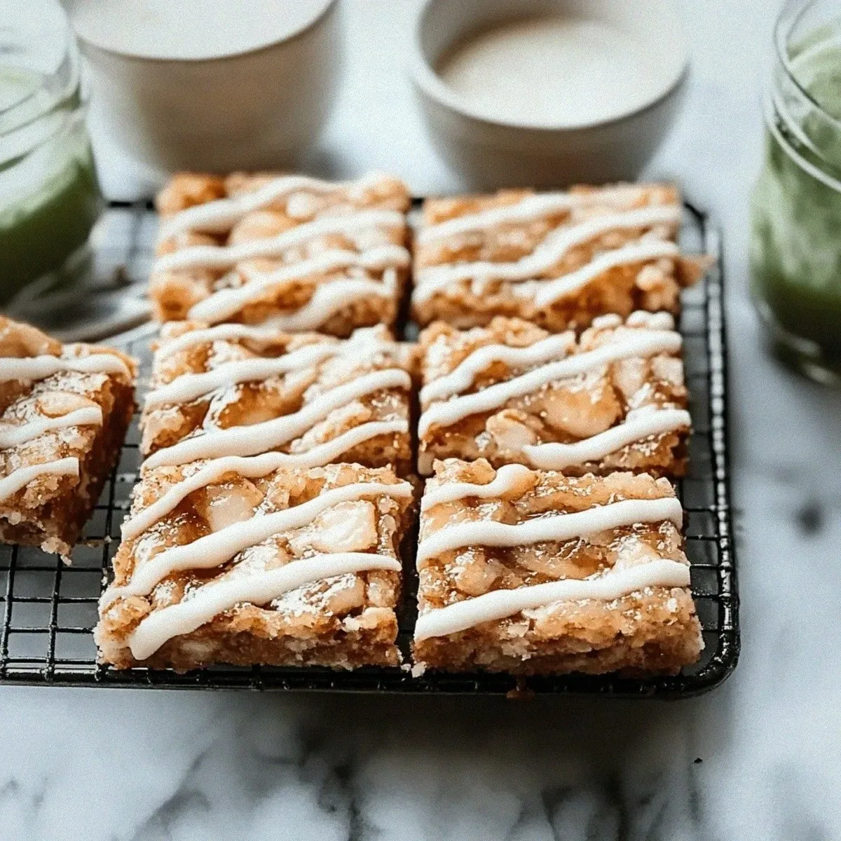 Irresistibly Indulgent Cinnamon Roll Blondies Recipe