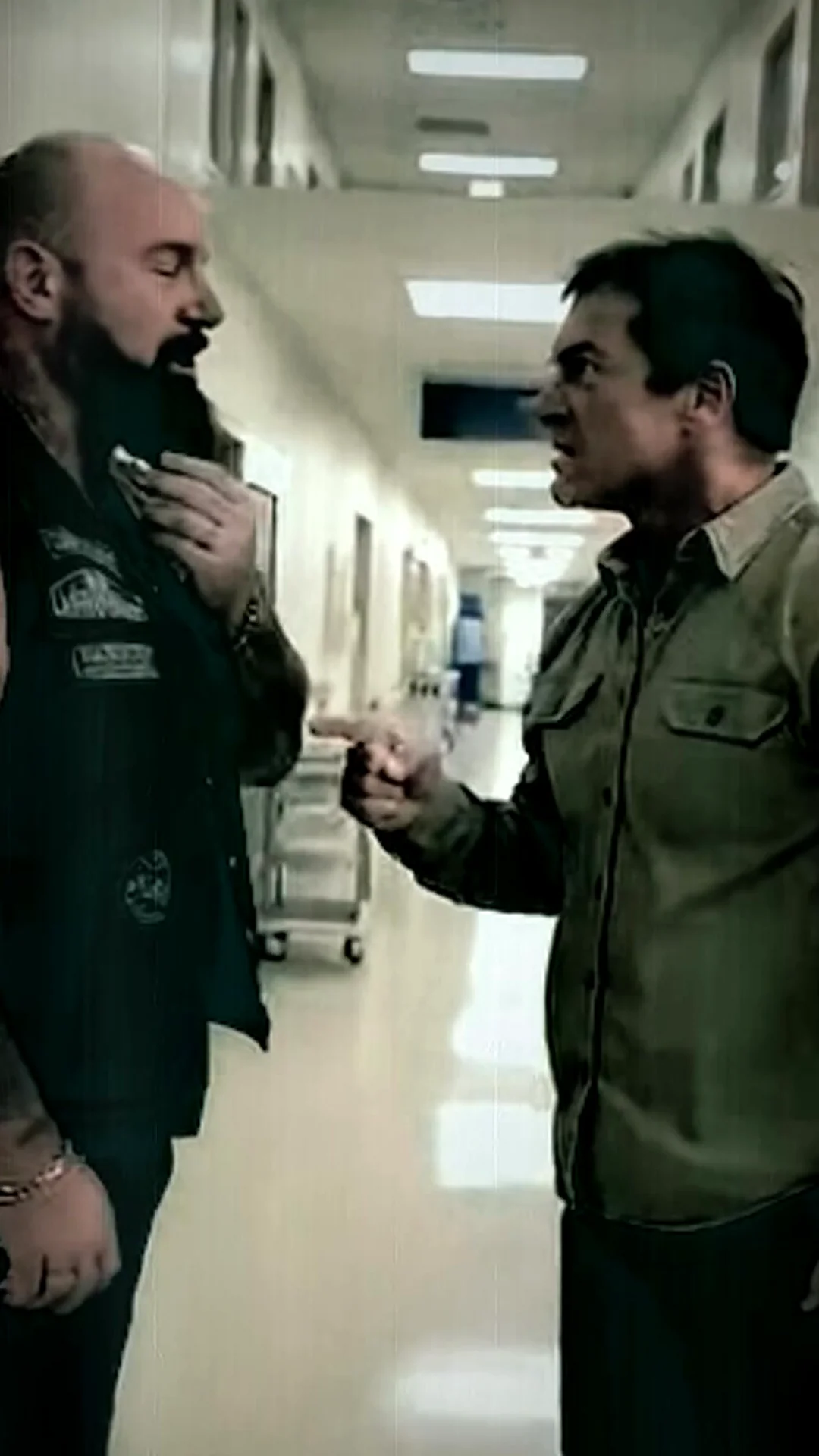 I Never Expected a Hospital Hallway to Turn Into a Violent Showdown That Changed My Life Forever