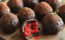 There’s something undeniably indulgent about chocolate truffles, especially when they’re made at home. The velvety texture of rich dark chocolate combined with the bright, tart flavor of fresh raspberries creates a decadent treat that’s hard to resist. Whether you’re celebrating a special occasion or simply treating yourself, these homemade dark chocolate raspberry truffles are the perfect gourmet delight.