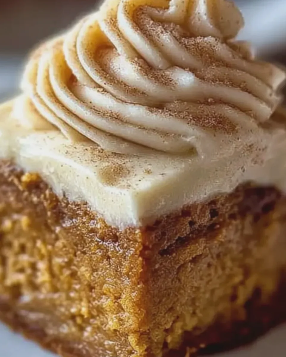 Pumpkin Spice Gooey Cake