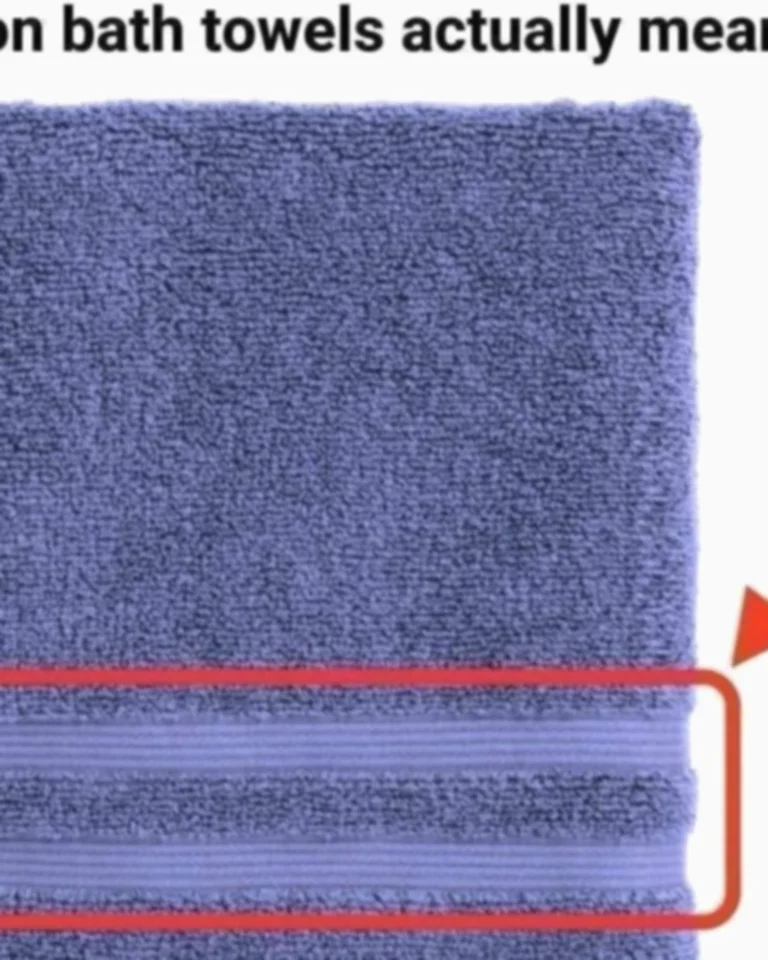 Why Do Bath Towels Have Lines? The Practical Design Detail Most People Miss…