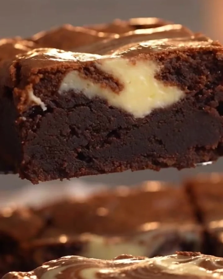 Brown Butter Cheesecake Brownie Squares