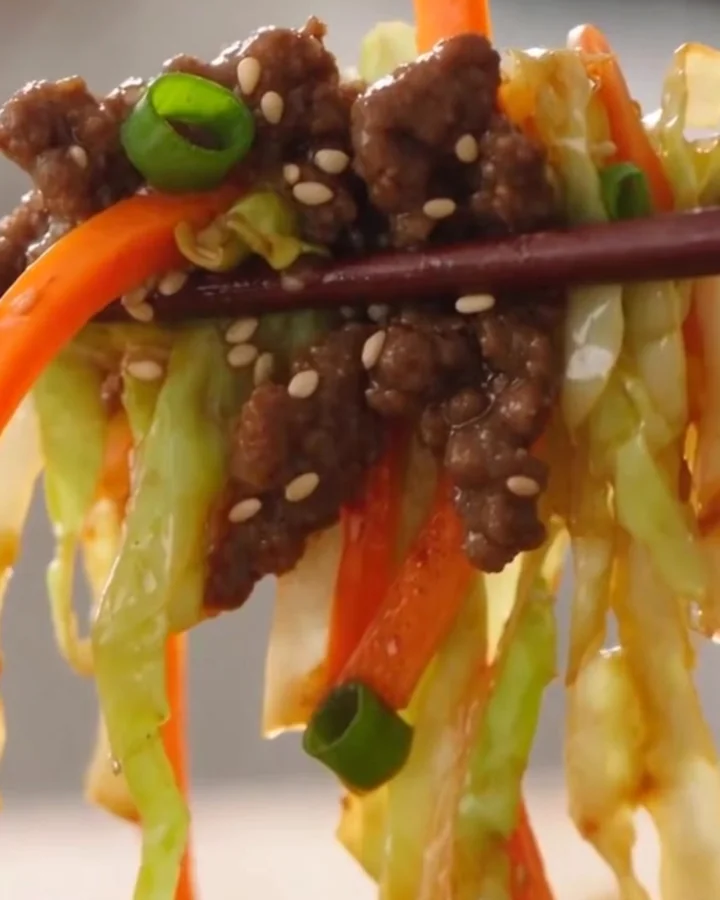 Crispy Cabbage & Beef Egg Roll Bowl