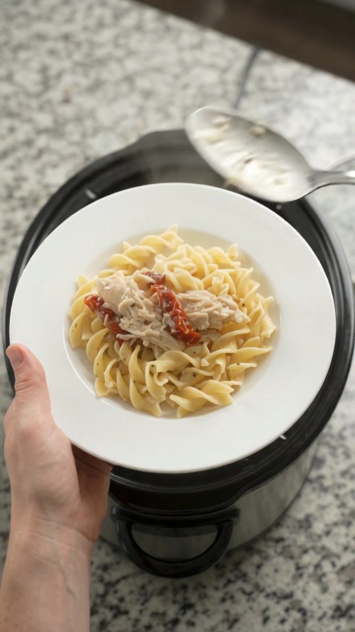 Crockpot Creamy Parmesan Sun-dried Tomato Chicken