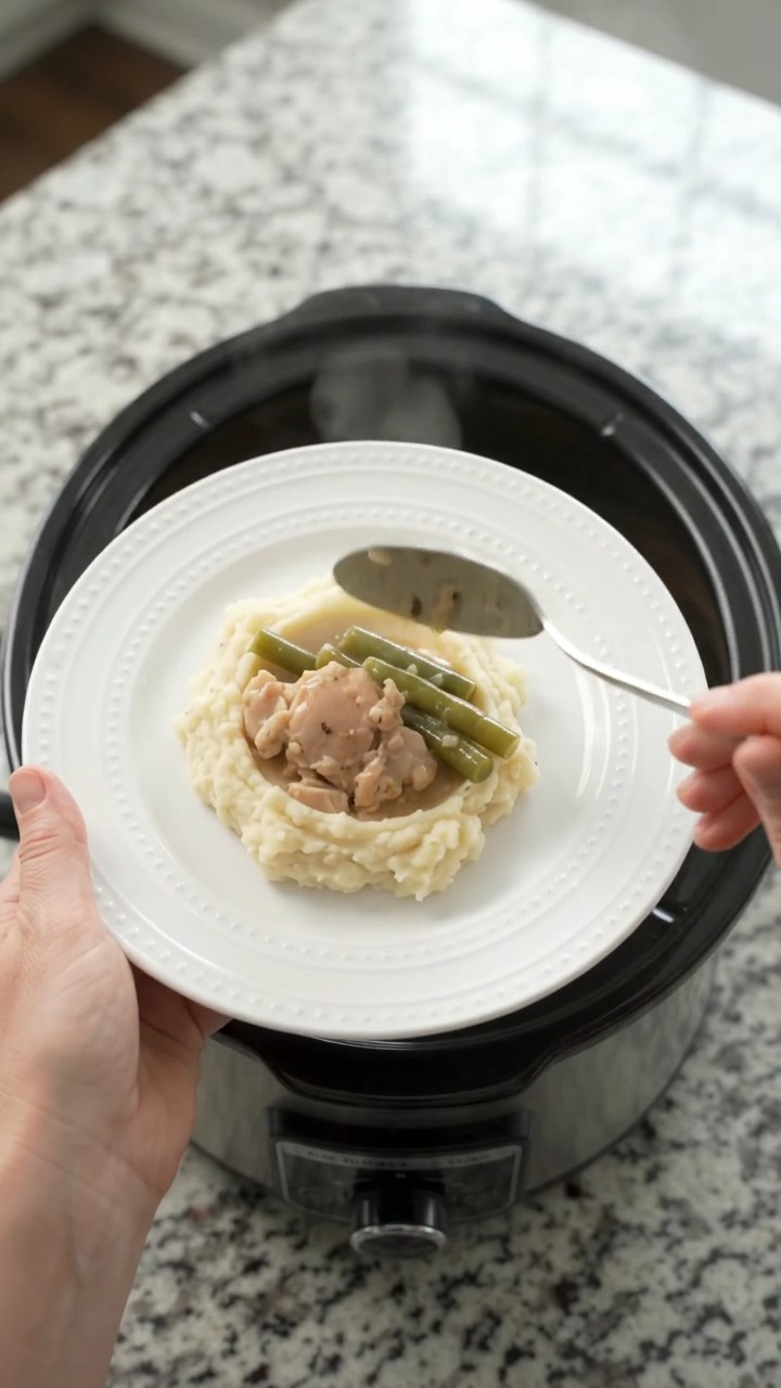 Crockpot Velvety Swiss Green Bean Chicken Thighs