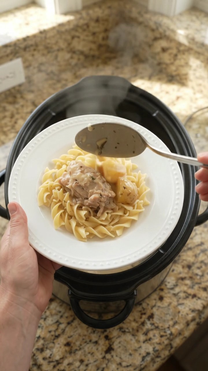 Crockpot Velvety Parmesan Baby Potato Chicken Thighs
