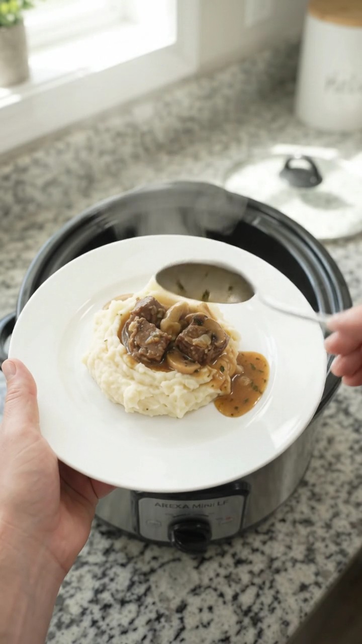 Crockpot Cowboy Butter Mushroom Beef Bites