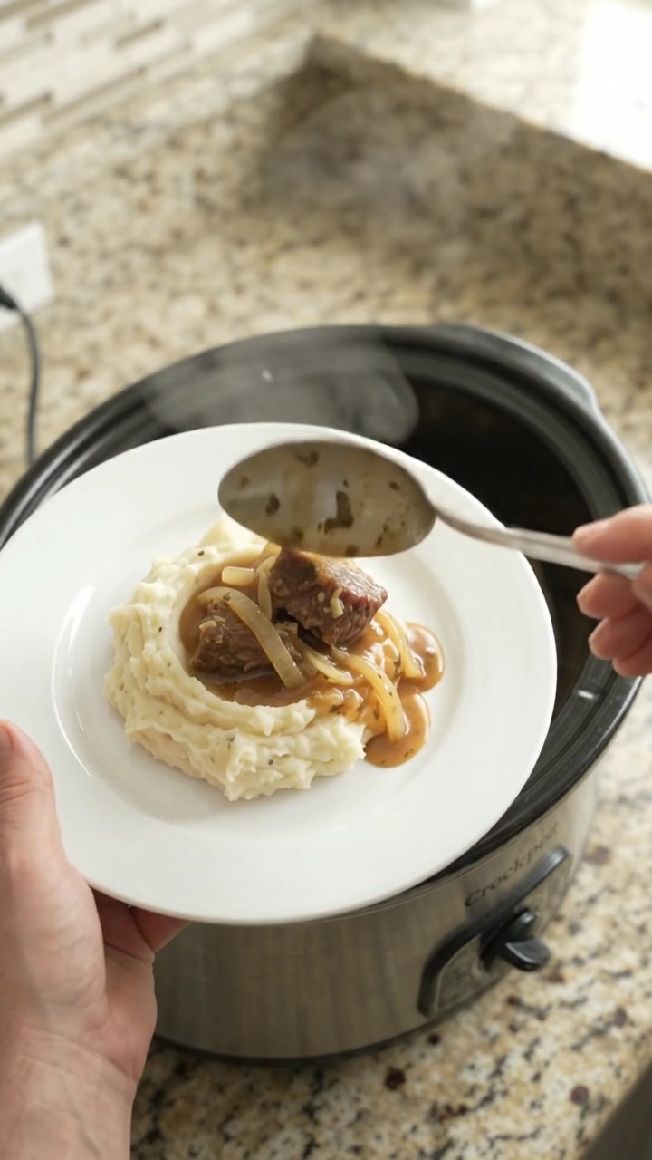 Crockpot Cowboy Butter French Onion Beef Bites