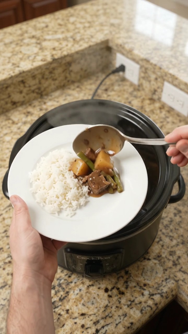 Crockpot Bourbon Gravy Green Bean Beef Bites