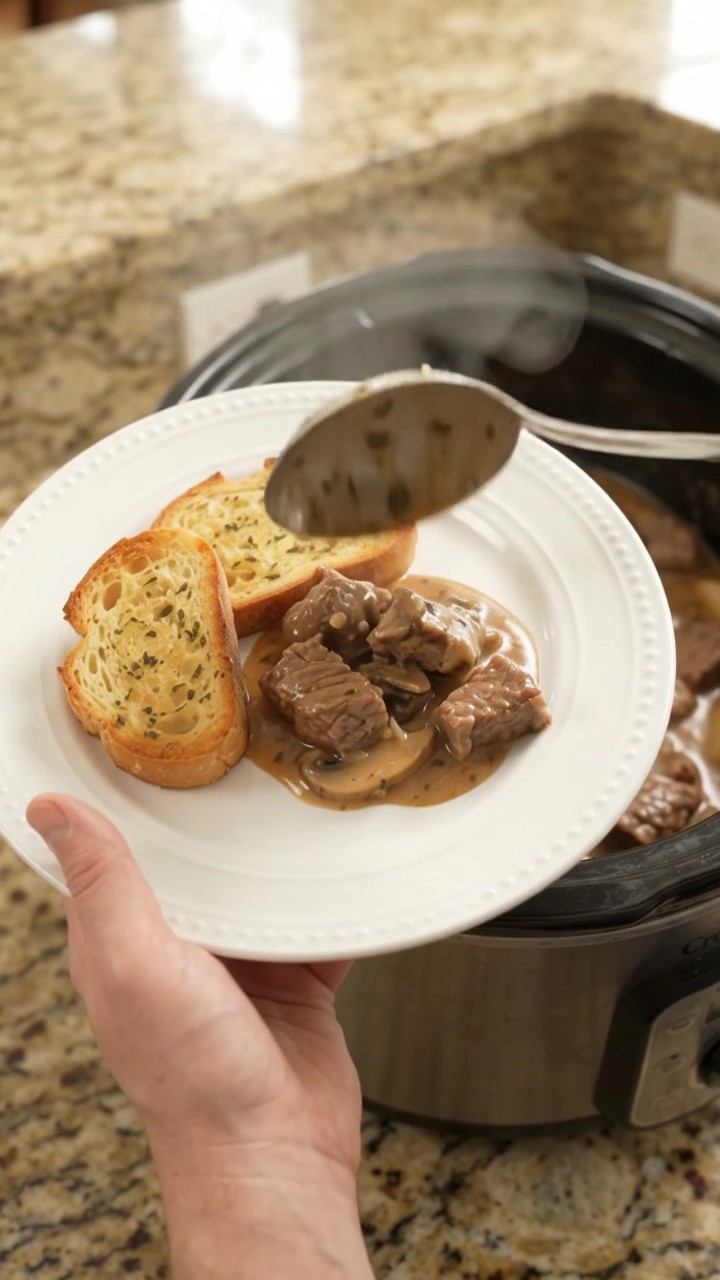 Crockpot Gruyère Cream Portobello Sirloin Tips