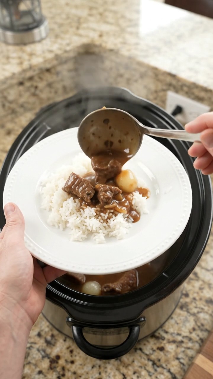 Crockpot Bourbon Gravy Pearl Onion Sirloin Tips