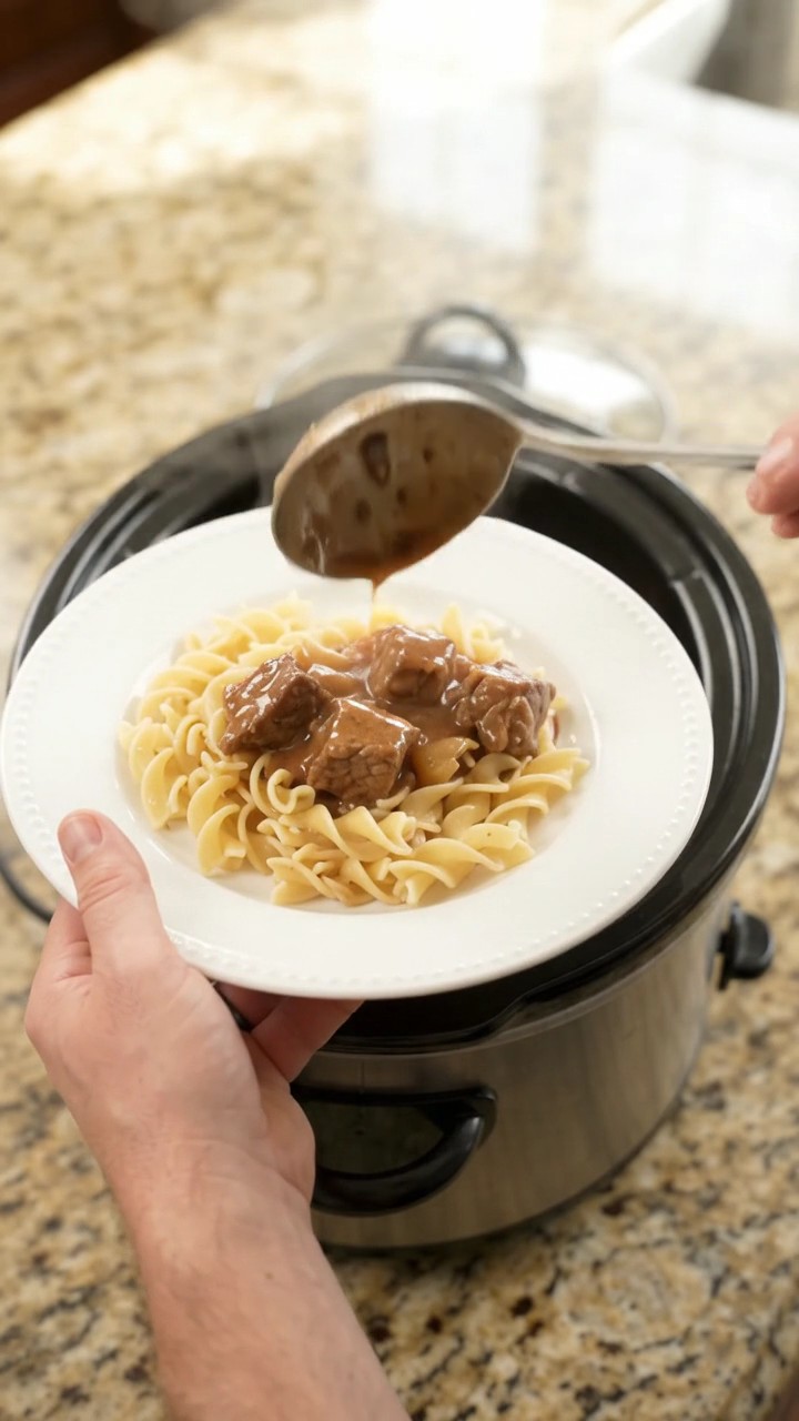 Crockpot Sour Cream Pepper Ribeye Bites
