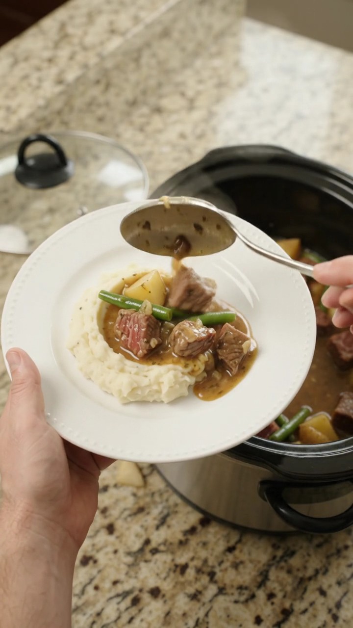 Crockpot Cowboy Butter Green Bean Ribeye Bites