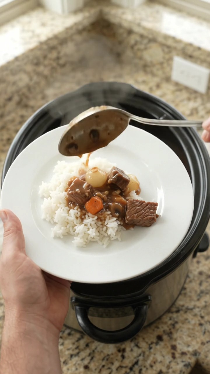 Crockpot Bourbon Gravy Pearl Onion Ribeye Bites