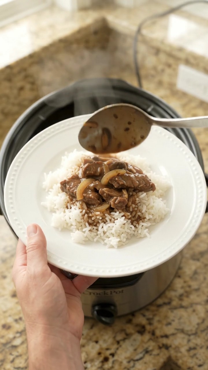 Crockpot Bourbon Gravy Mushroom Flank Steak