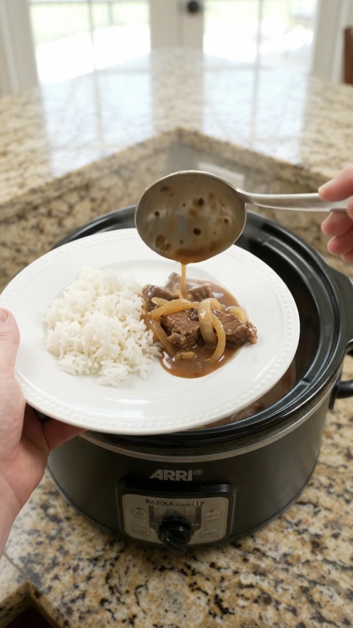 Crockpot Bourbon Gravy French Onion Flank Steak