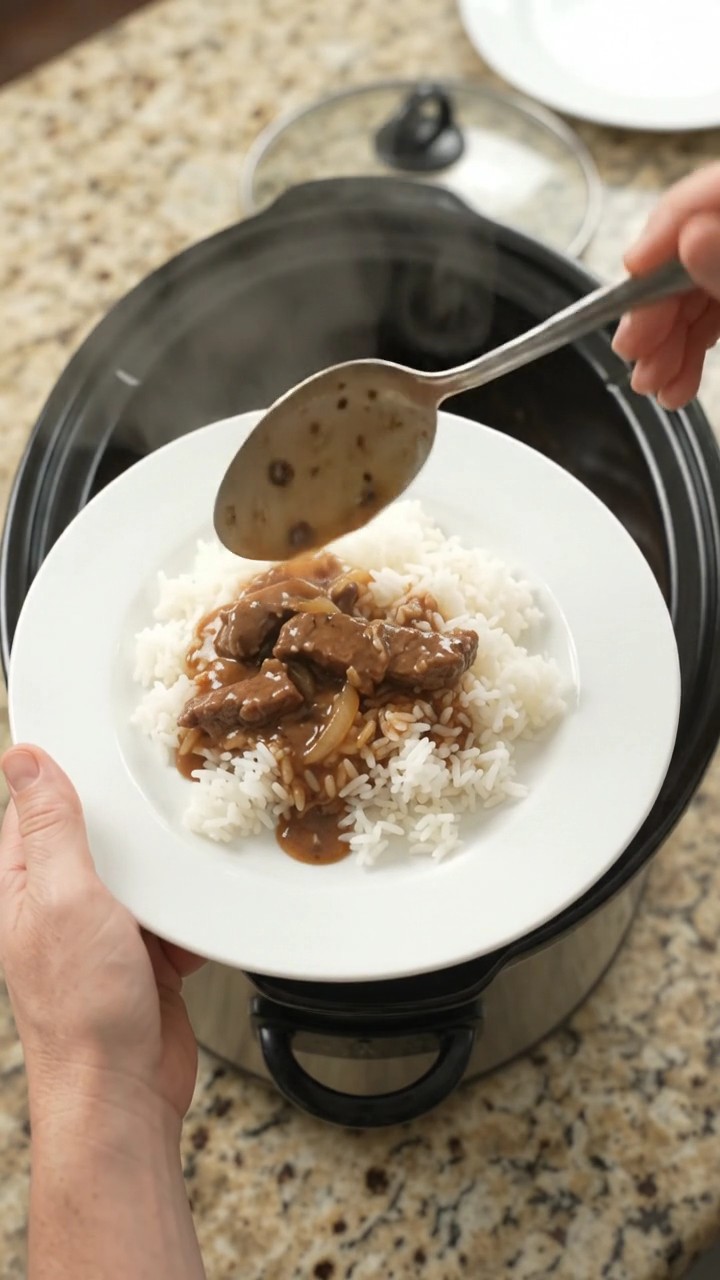 Crockpot Bourbon Gravy Pepper Flank Steak