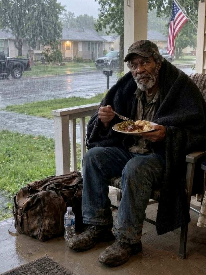 Homeless Elderly Man Left a Heartwarming Gift After a Night on My Porch