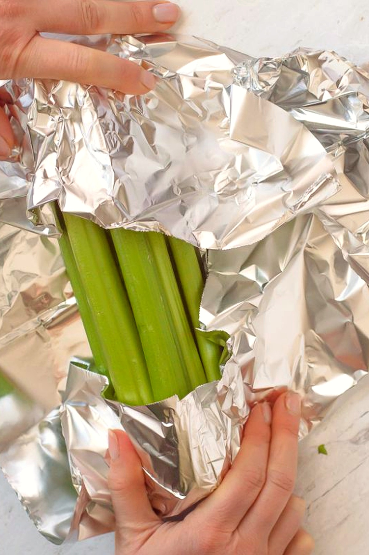 Why Wrapping Celery and Lettuce in Aluminum Foil Keeps Produce Crisp for 3 Weeks